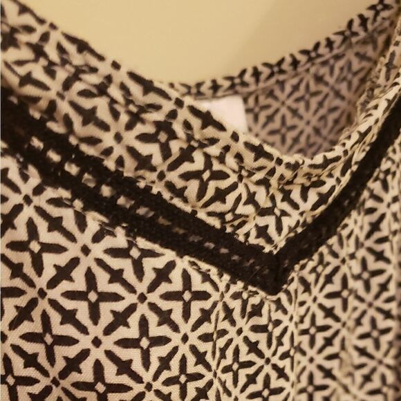 Black and White Patterned Divided Romper - Picture 2 of 6